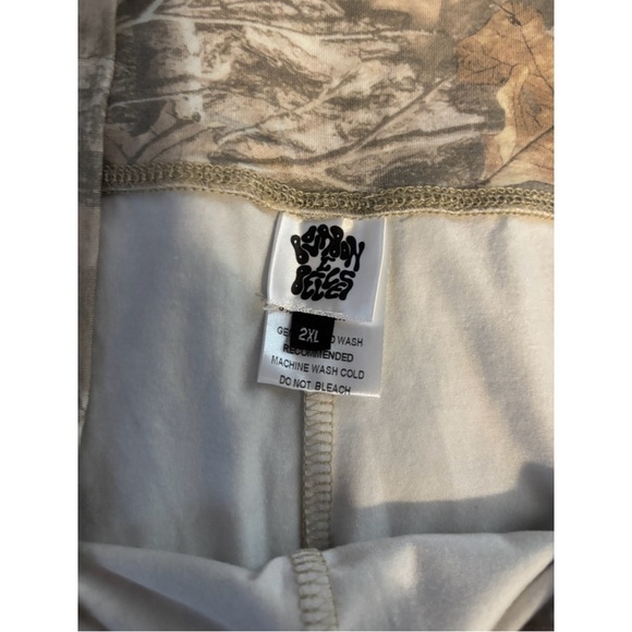 Camo Print T-Shirt and Shorts Set - Picture 7 of 7